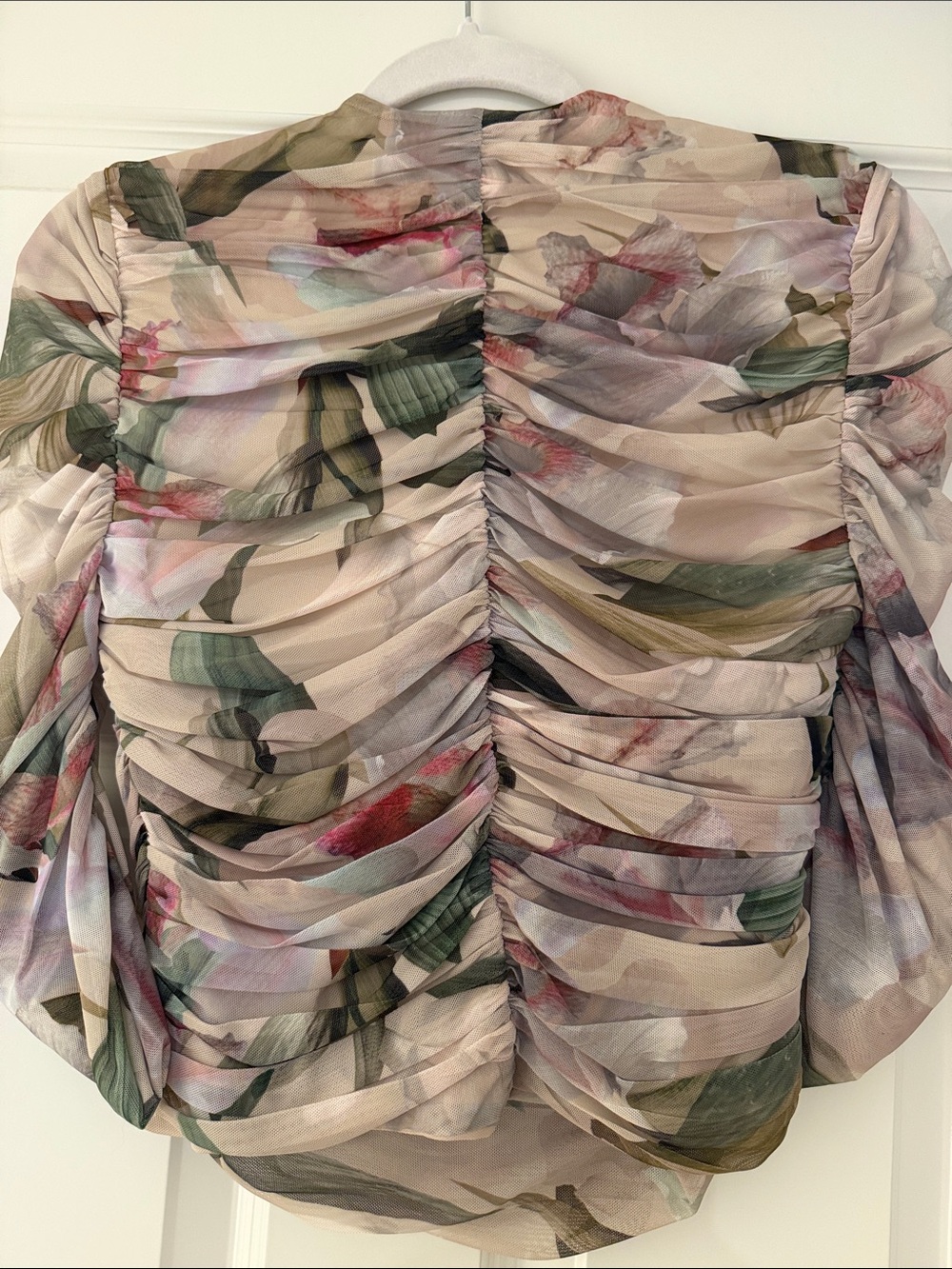 Express Floral Ruched Sheer Blouse - Picture 5 of 5